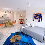 Loft 4 Pax Apartment